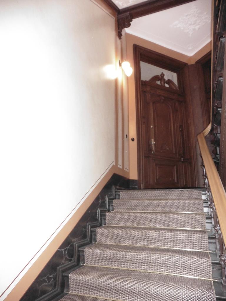 Marmorimitation, Marmorierung, Deckenmalerei, Kalkspachtel, Spachteltechnik, Schablonentechnik, Jugendstil  Treppenhaus, Treppenhaus Berlin, Gründerzeit Treppenhaus Berlin, Malerarbeiten Berlin, Maler Berlin, Restaurierung Berlin, Schablonen, Lasur, Lasuren, Kreuzberg, Prenzlauer Berg, Charlottenburg